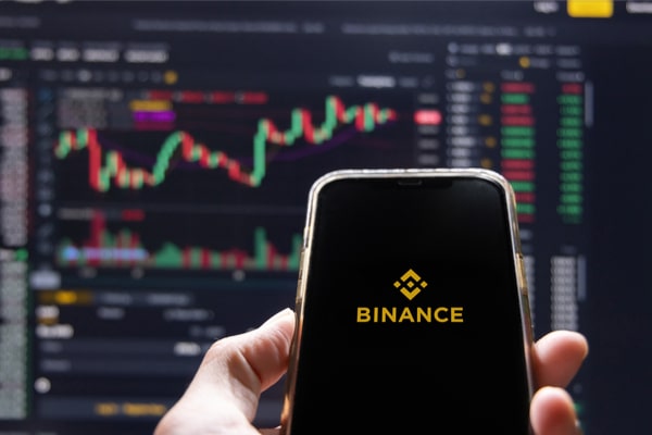 Binance altcoin'in fiyatını etkiledi!