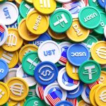 Brian Armstrong, stabilcoin düzenlemeleri üzerine görüşlerini paylaştı