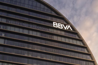 Olmaz denilenler olmaya başladı: Dev banka Bitcoin ve Ethereum’da ezber bozdu