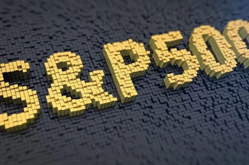 S&P 500'den tarihi rekor: 6.400'ü gördü ama günü düşüşle kapattı