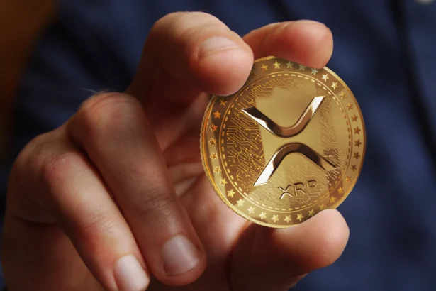 XRP’de 7 yıllık çifte dip kırılımı: analist 34 dolar hedefi verdi