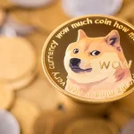 DOGE için kritik gelişme Trump bağlantılı Thumzup Dogecoin ödemelerini test ediyor
