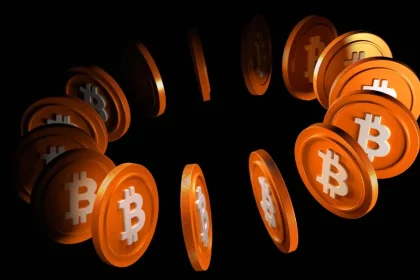 Bitcoin'de Uzun Süreli Konsolidasyon Riski: Elde Bekleyen Coin'ler Harekete Geçti