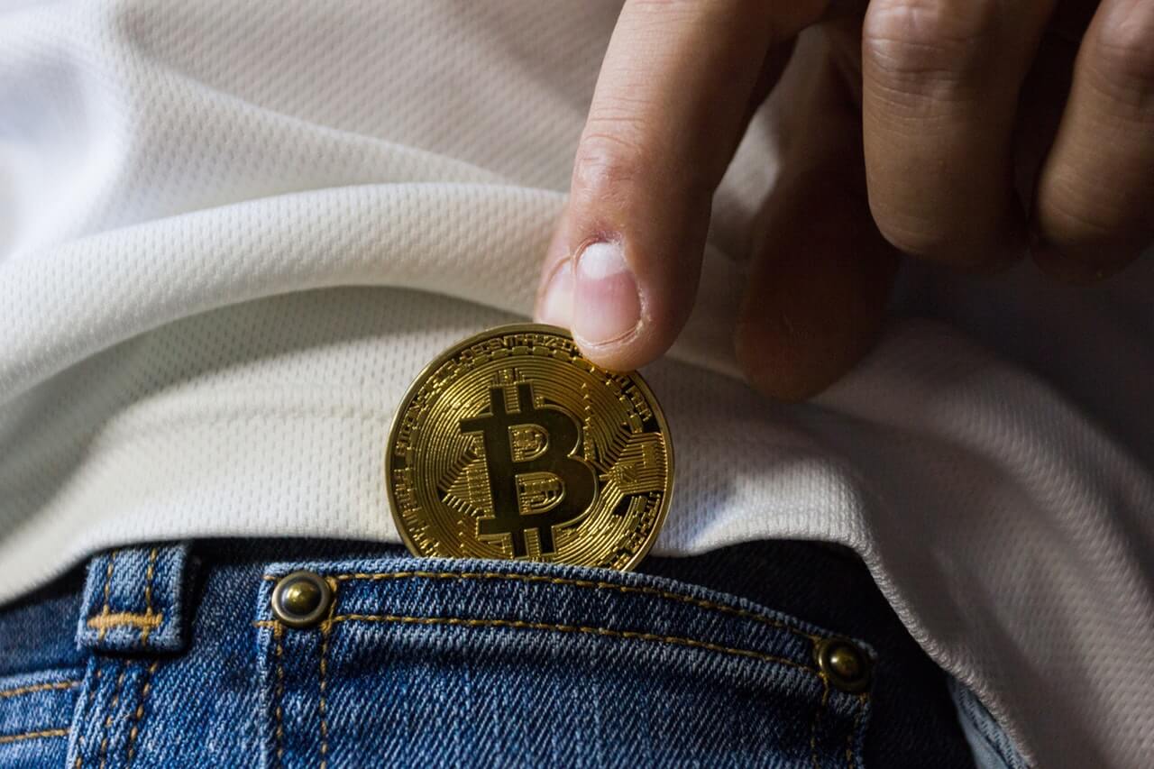 bitcoin-1-crypto-844127-1