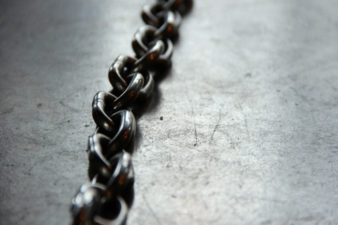 chainlink-ve-100-bin-dolarlik-hibe-programi